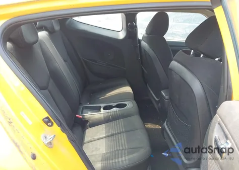 2012 Hyundai Veloster Base W/Black z USA, uszkodzony, nr VIN KMHTC6AD5CU039913